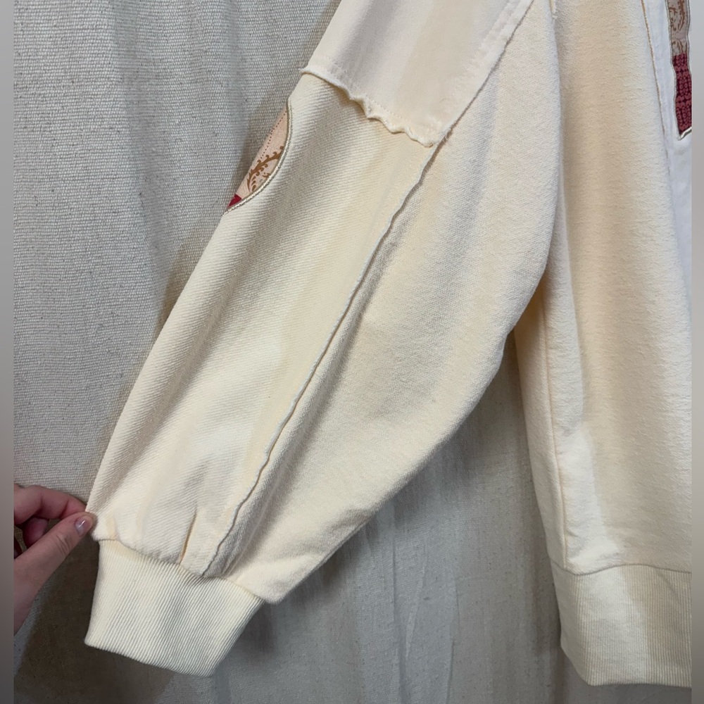 POL Cream Scoop Neck Sweatshirt with Patchwork "LOVE" - Picture 5 of 5